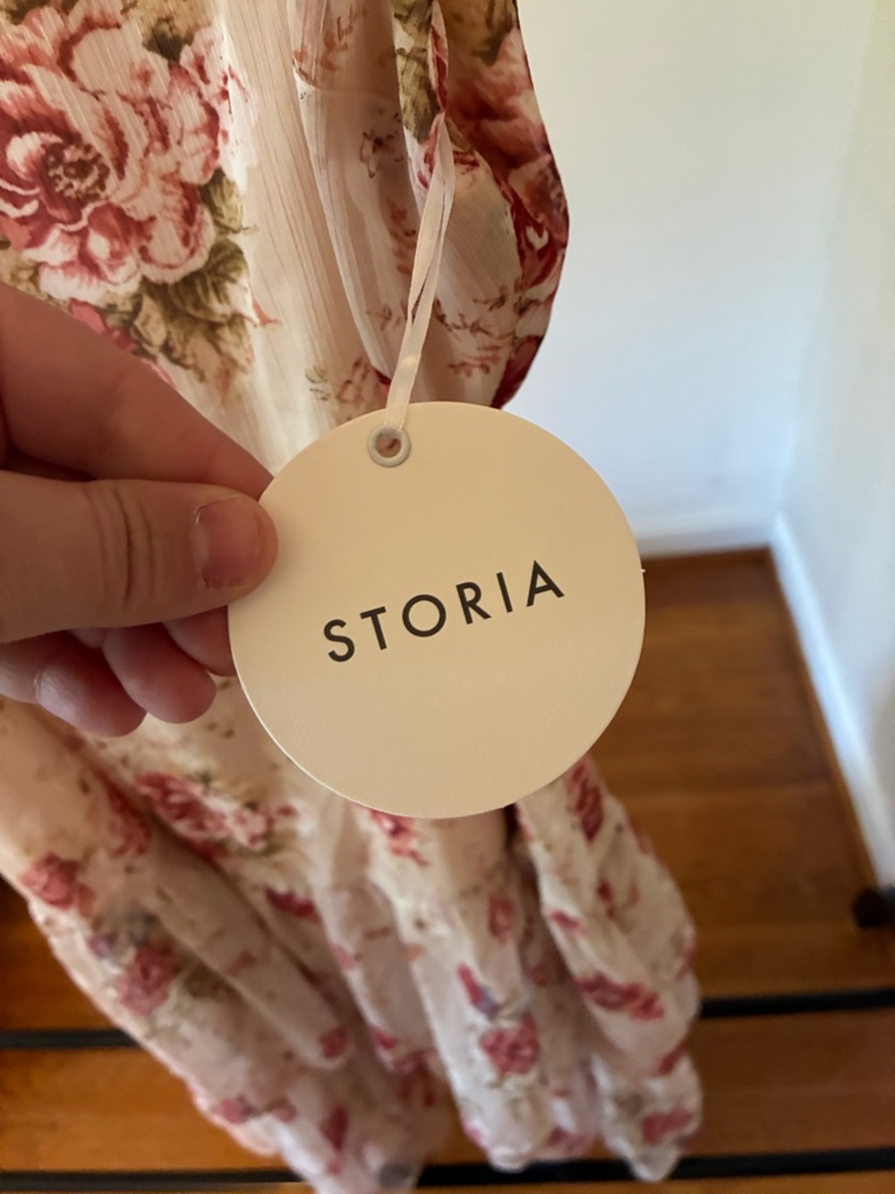 Storia Blush Floral Dress with Tie Waist - NWT - Picture 2 of 6